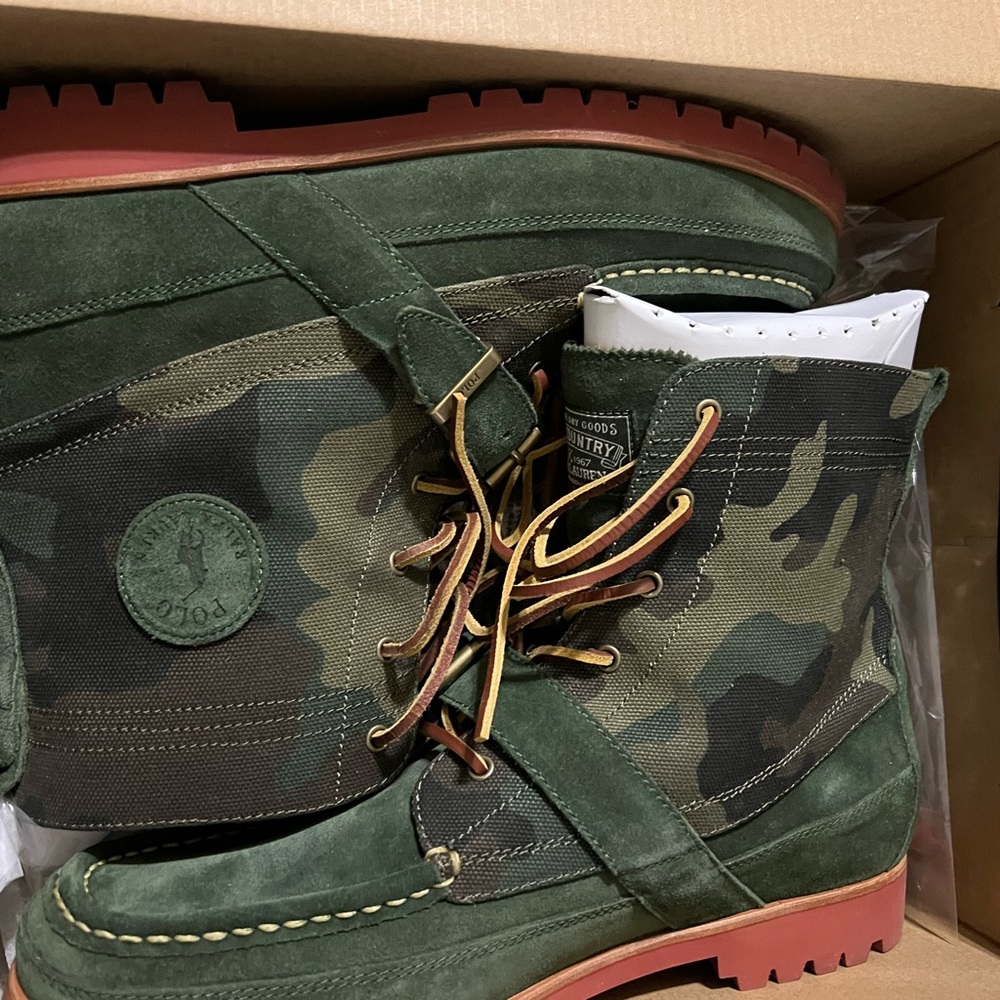 Camouflage Boots